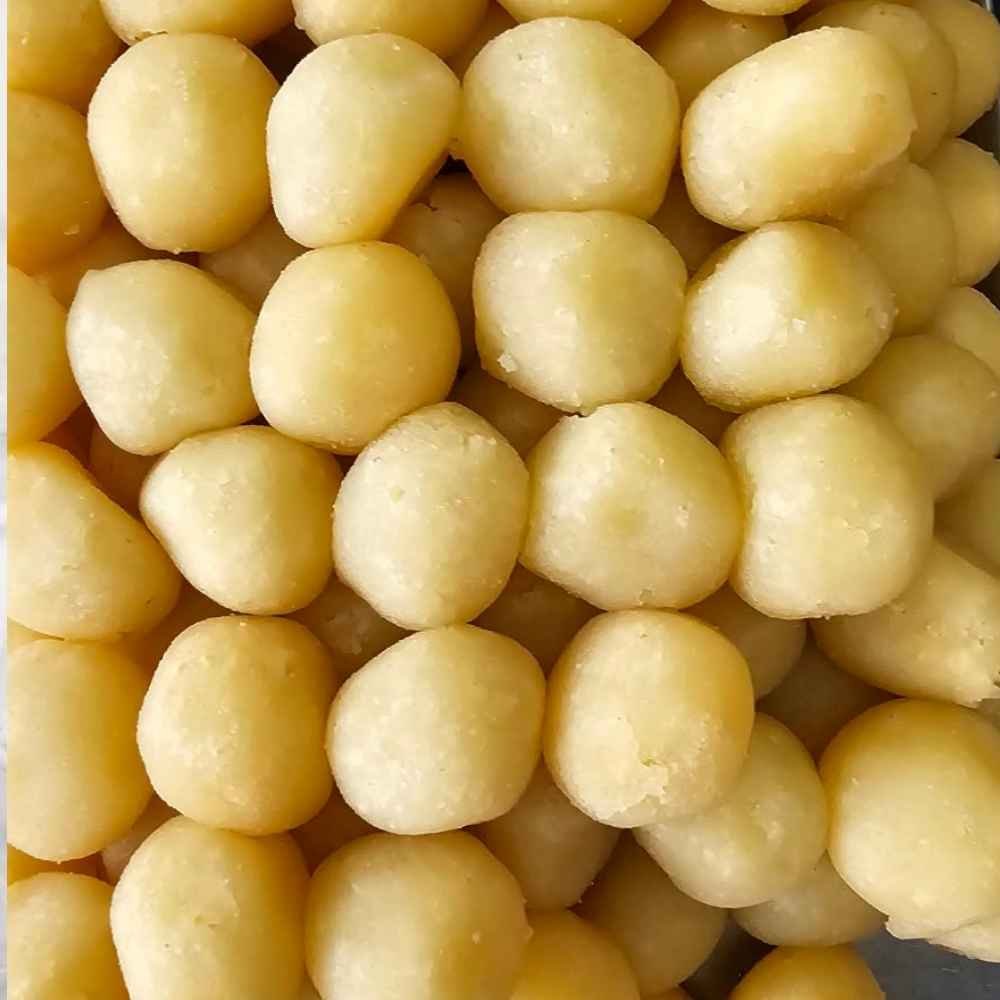 সাদা ড্রাই মিষ্টি